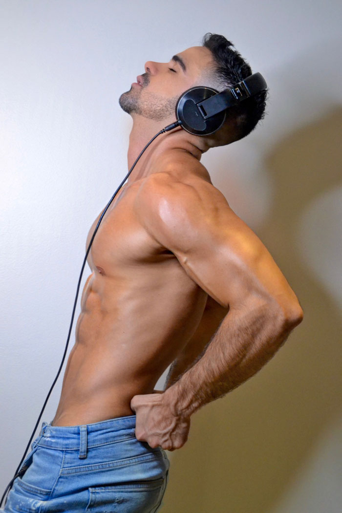 Jonathan Rangel DJ photo 3